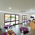 Le Del Crimiso בית הארחה